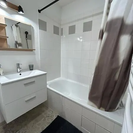 Apartment Le Pont Jumeaux - T2 - Parking - Vue Canal